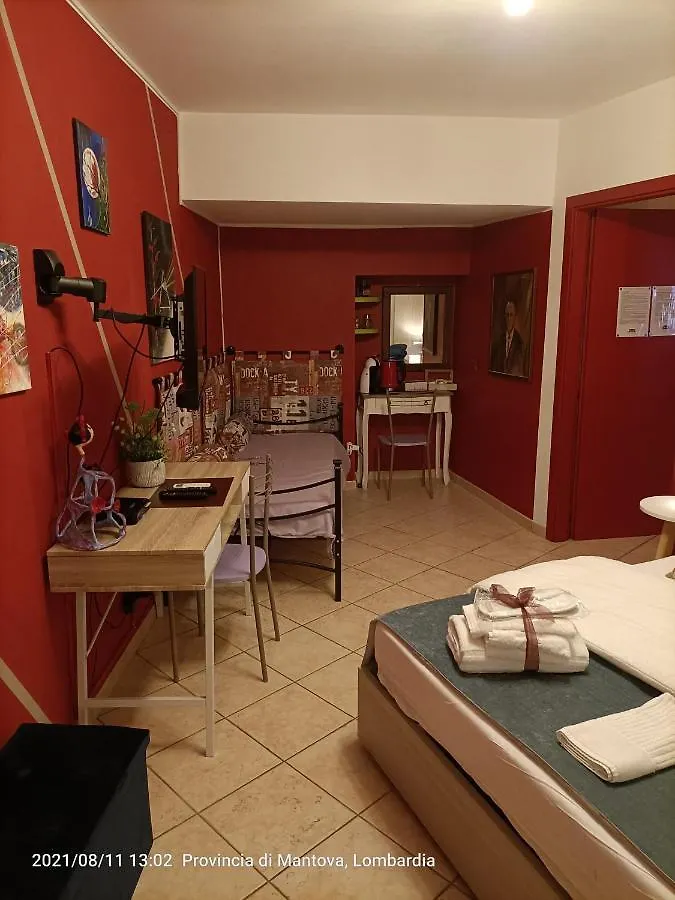 B&B 