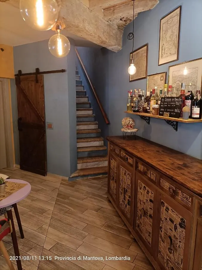 B&B 